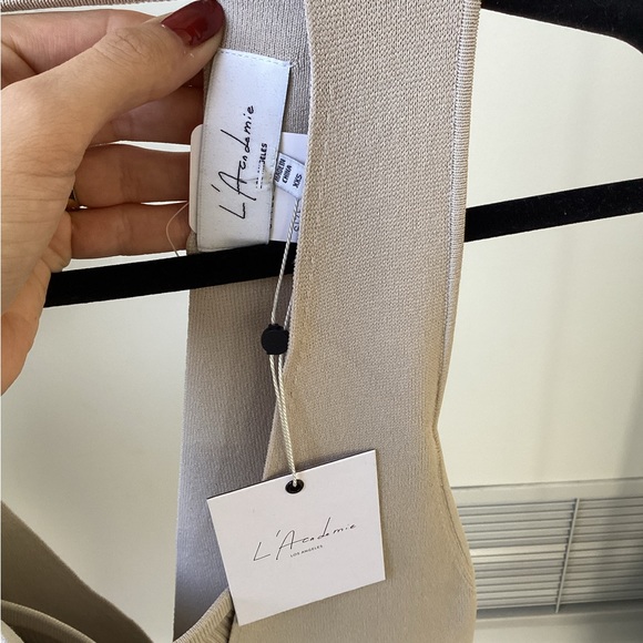 L’Academie Siv v-neck midi dress - Picture 4 of 4